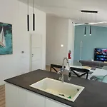 Skyloft Easypark Apartment Triest