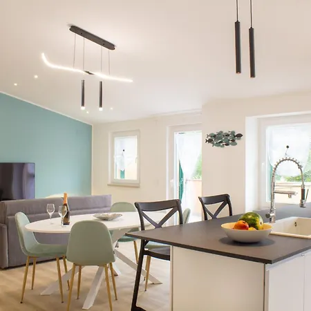 Skyloft Easypark 아파트 *